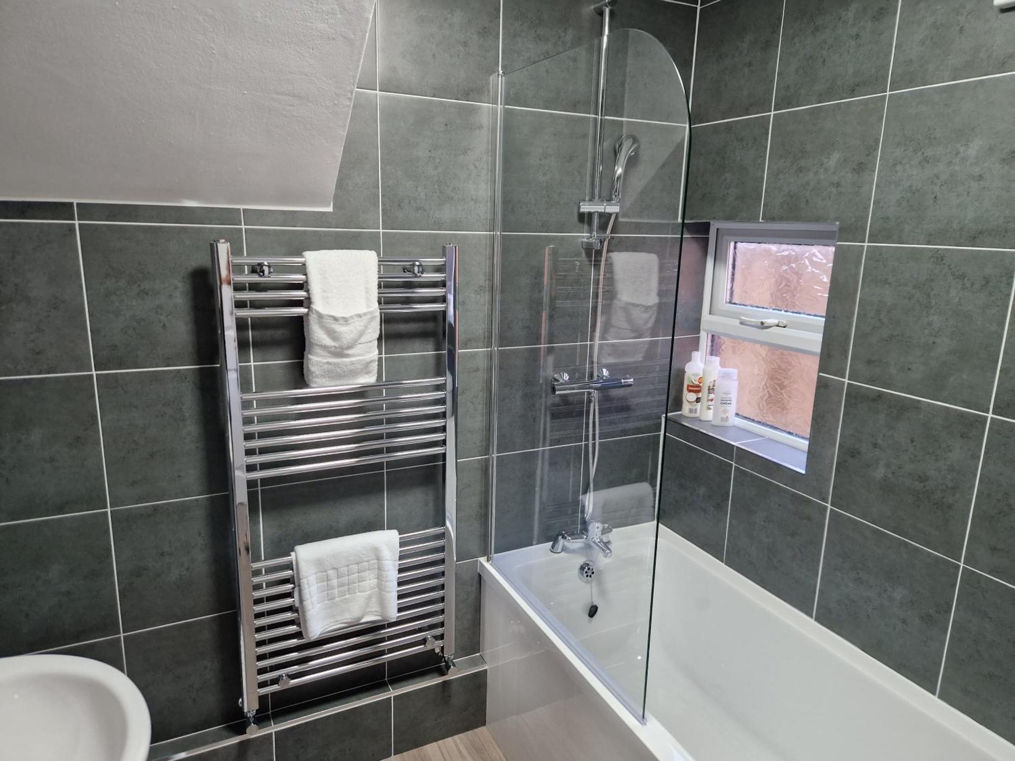 Birtley'S Amethyst, 3 Bedroom Apt ,Sleeps 6 Guest Birtley  Екстер'єр фото